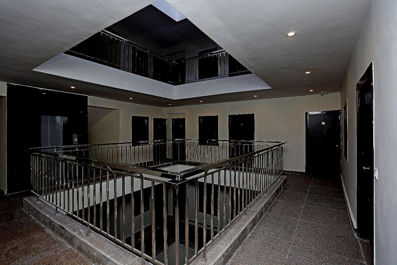 Oyo 12171 Hotel Sky View Gurgaon Luaran gambar